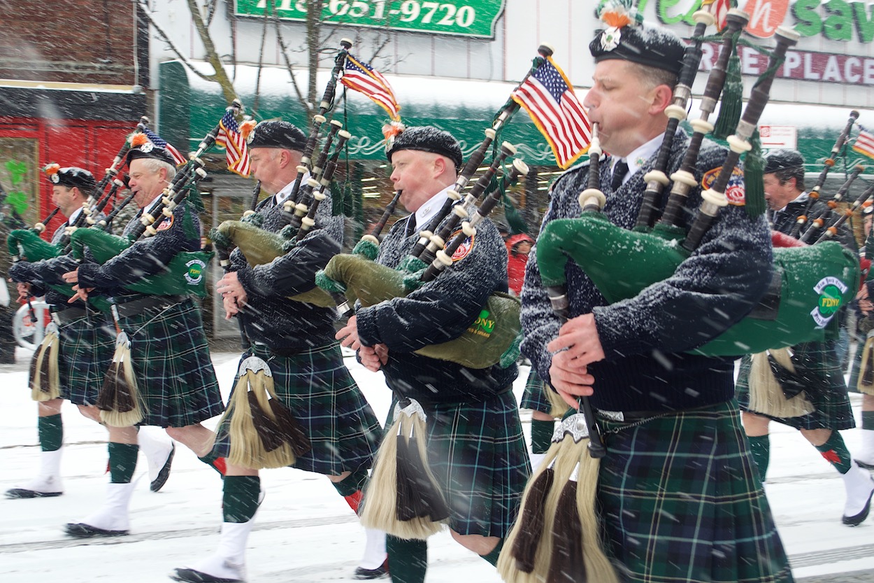 Bagpipe Players in Woodside for All Parade